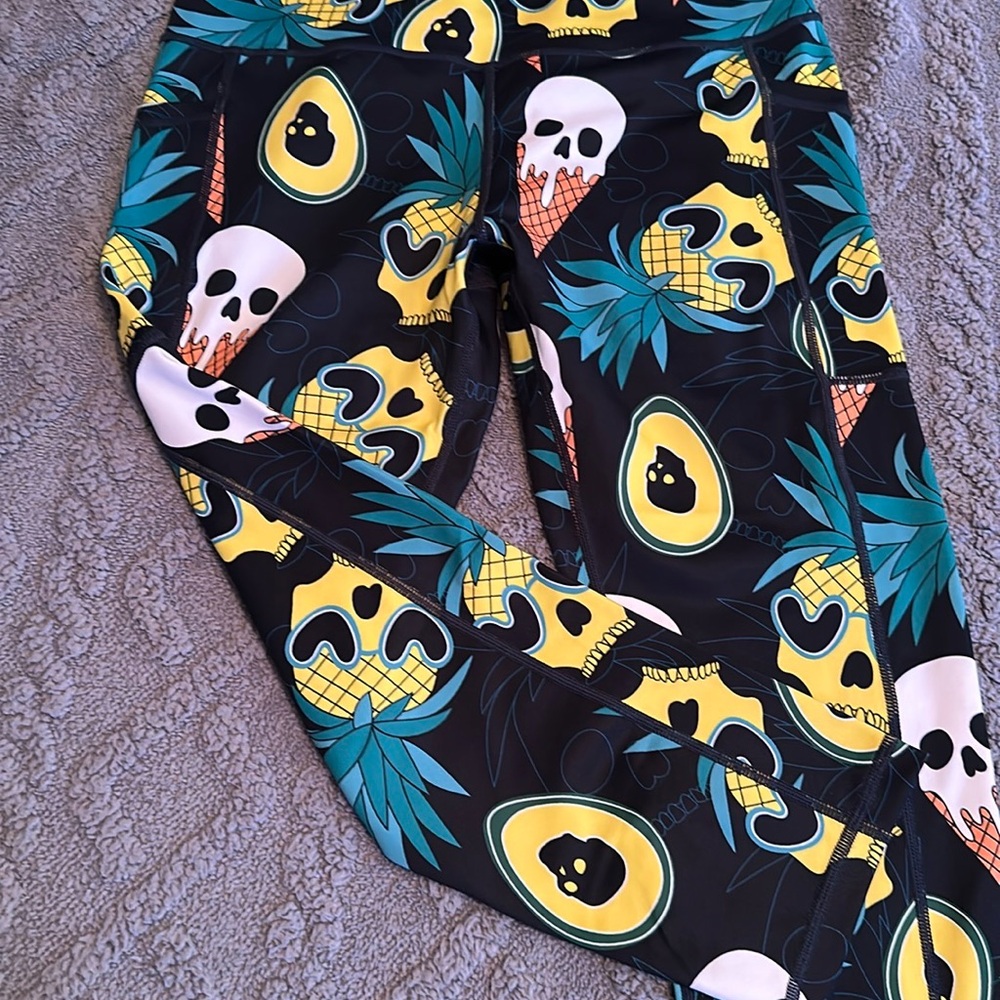 Constantly Varied Gear Fun Skull Capri Leggings